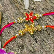 गैलरी व्यूवर में इमेज लोड करें, Elegant Floral Rakhi Set of 2