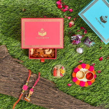 गैलरी व्यूवर में इमेज लोड करें, Chic Pink Stone Bhaiya Bhabi Rakhi Box