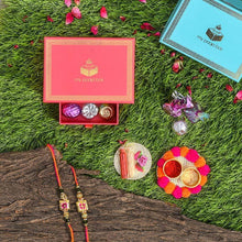 Load image into Gallery viewer, Hand Painted Rakhi Set of 2 Petite Rakhi Box
