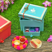 Load image into Gallery viewer, Emerald Green Bhaiya Rakhi Box
