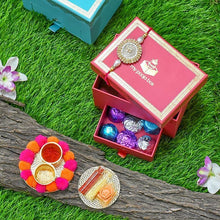 गैलरी व्यूवर में इमेज लोड करें, Fancy Bhaiya Rakhi Box