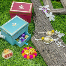 Load image into Gallery viewer, Pretty Petite Box with 5 gms Pearl Bhaiya Bhabhi Rakhi &amp; Chocolates
