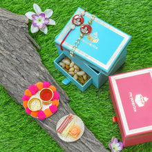 Load image into Gallery viewer, Bejewelled Red Bhaiya Bhabhi Rakhi Box
