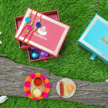 Load image into Gallery viewer, Trendy Stones Rakhi Box
